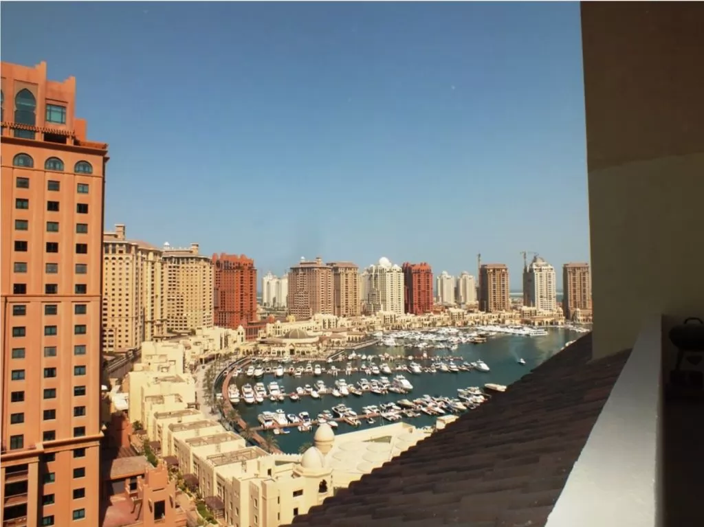 yerleşim Hazır Mülk 2 yatak odası S/F Apartman  kiralık içinde Al Sadd , Doha #8167 - 1  image 